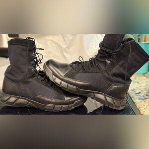 Oakley Standard Issue Light Patrol Boot